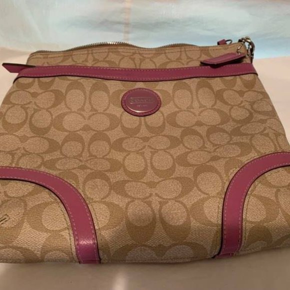 Coach purse shoulder/crossbody - Picture 1 of 5